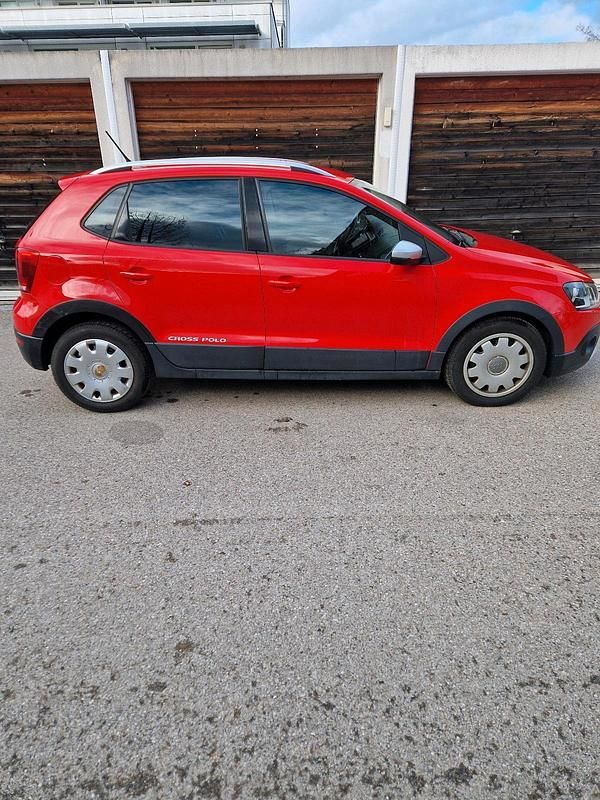 Gebraucht VW Polo Cross 105 PS (77 kW) 2011 Rot Kleinwagen
