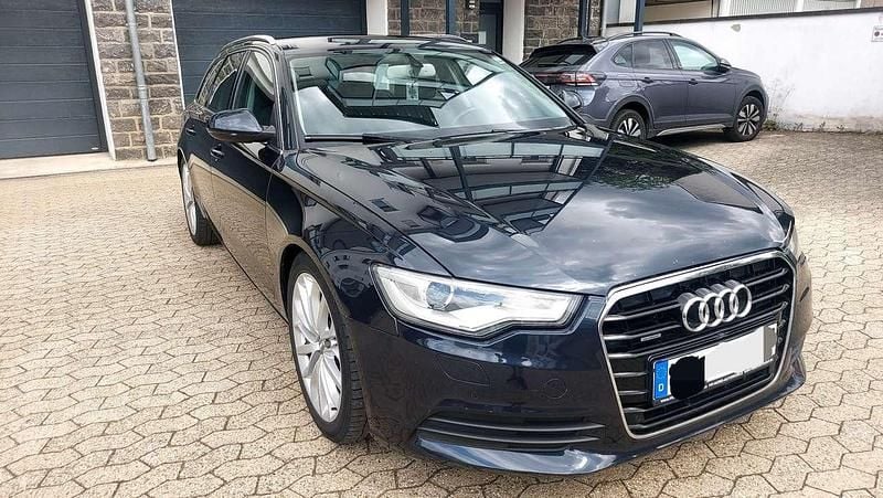 Blau Gebraucht 2013 Audi A6 Kombi | 8.000 € (Superpreis) - Bild 1/4