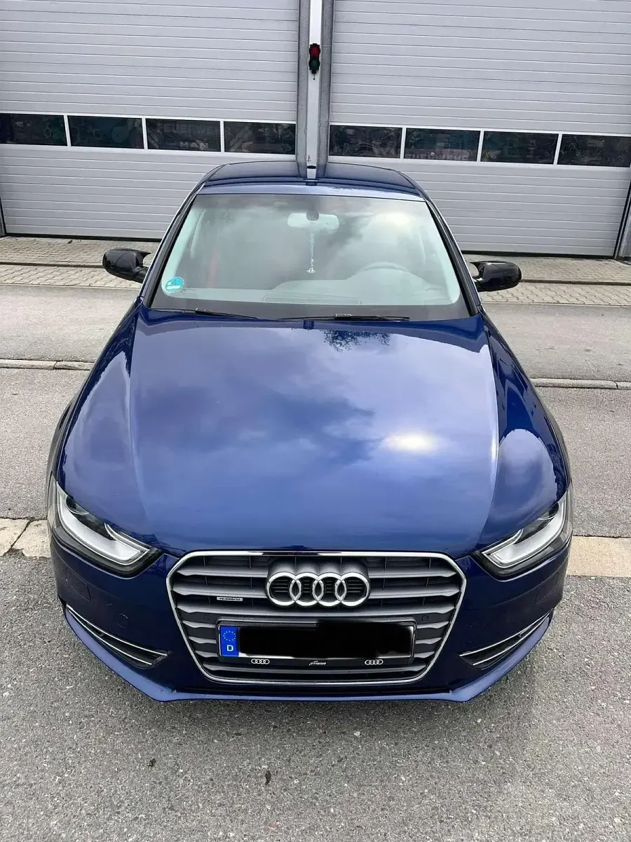 Gebraucht Audi A4 247 PS (181 kW) 2013 Blau Limousine