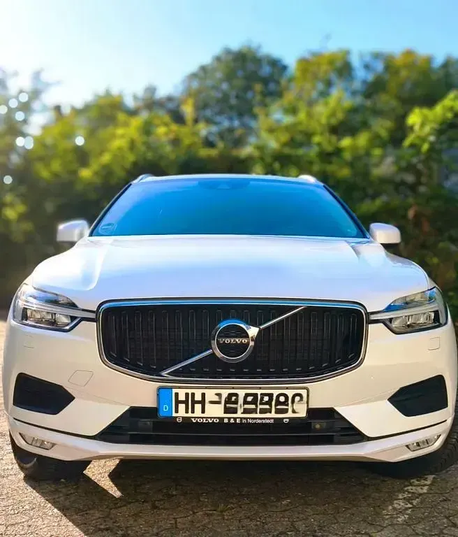 Gebraucht Volvo XC60 Momentum 150 PS (110 kW) 2019 Weiß SUV