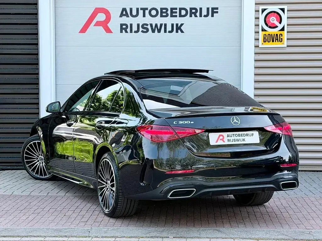 Gebraucht Mercedes C300e AMG line 204 PS (150 kW) 2022 Schwarz Limousine