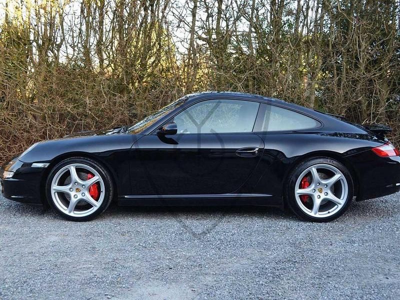 Usata Porsche 911 Carrera 355 CV (261 kW) 2004 Nero