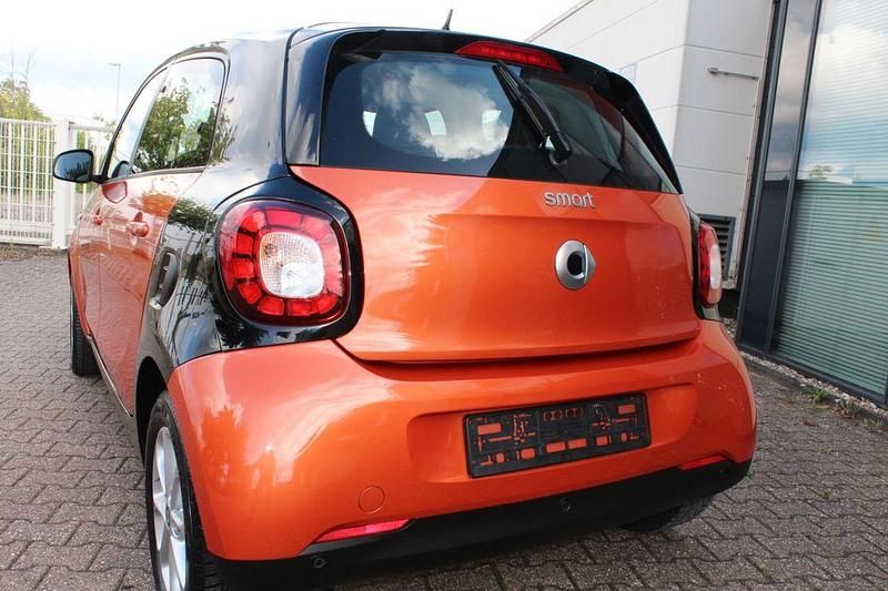 Gebraucht Smart ForFour Passion 71 PS (52 kW) 2015 Schwarz Kleinwagen