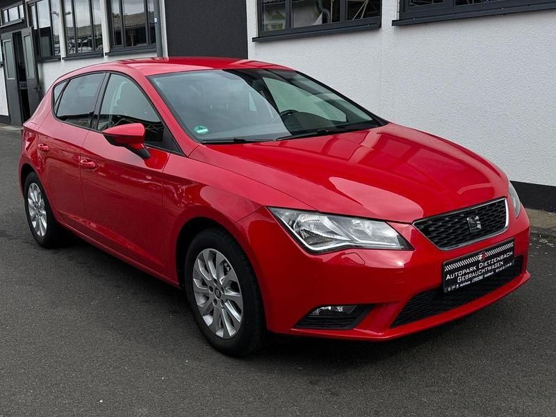 Rot Gebraucht 2016 Seat Leon Style Limousine | 9.980 € (Fairer Preis) - Bild 1/3