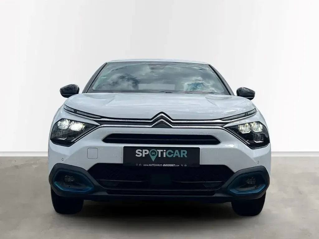 Second-hand Citroën e-C4 Shine 100 kW (136 CP) 2022 Alb Berlinǎ