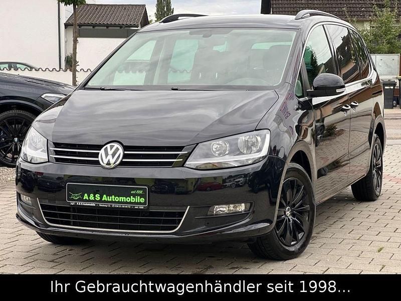 Schwarz Gebraucht 2017 VW Sharan Comfortline Van / Kleinbus | 21.990 € (Fairer Preis) - Bild 1/4