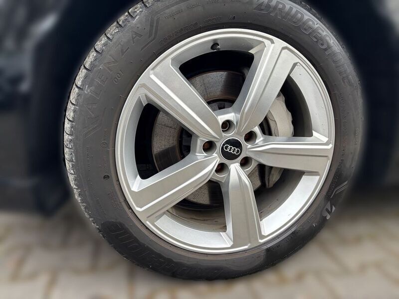 Gebraucht Audi e-tron Sportback Advanced 300 kW (408 PS) 2021 Brillantschwarz SUV