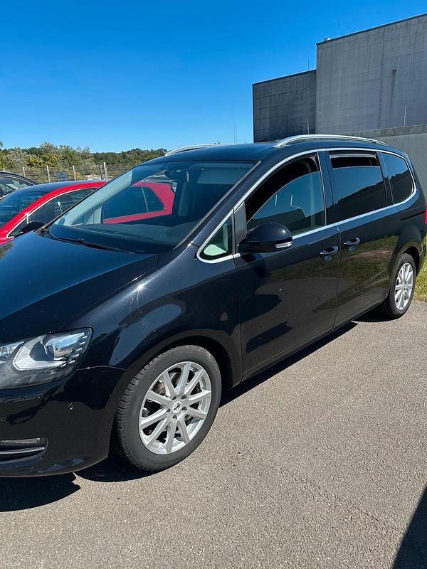Gebraucht VW Sharan 170 PS (125 kW) 2011 Schwarz Van / Kleinbus