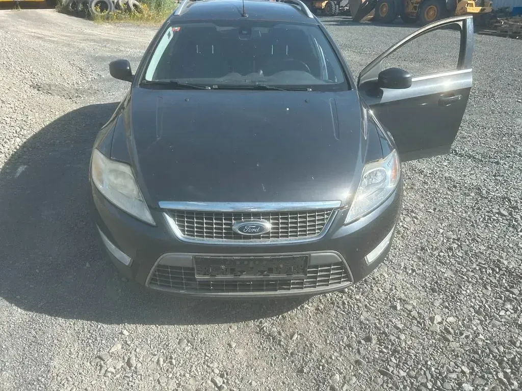 Gebraucht Ford Mondeo Trend 140 PS (102 kW) 2010 Schwarz Limousine