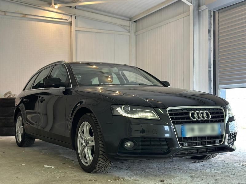 Gebraucht 2011 Audi A4 Kombi | 3.600 € (Superpreis) - Bild 1/4