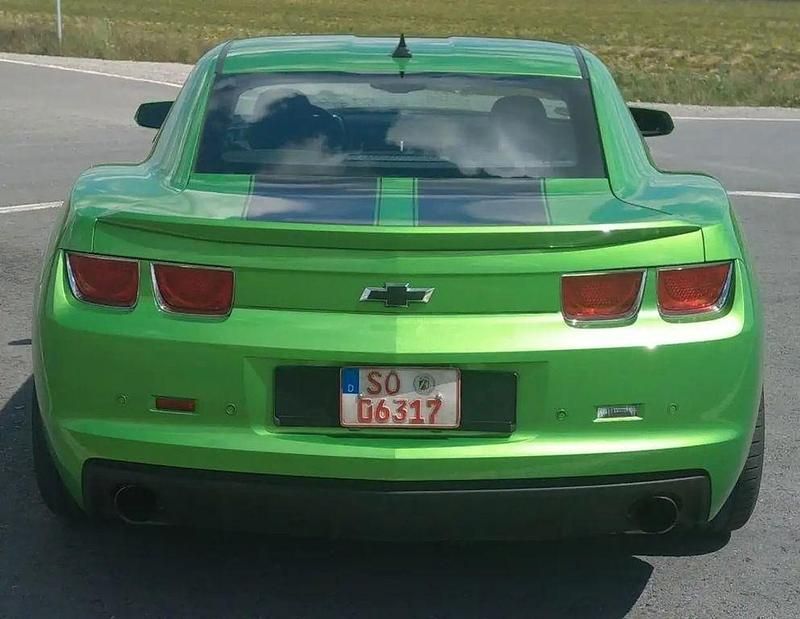 Gebraucht Chevrolet Camaro 305 PS (224 kW) 2010 Grün Coupé