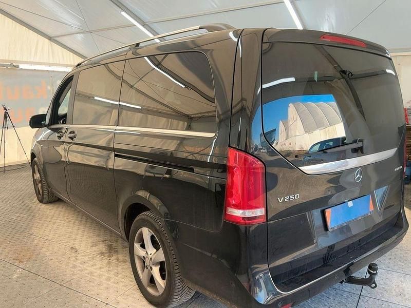 Gebraucht Mercedes V250 190 PS (139 kW) 2015 Schwarz Van / Kleinbus