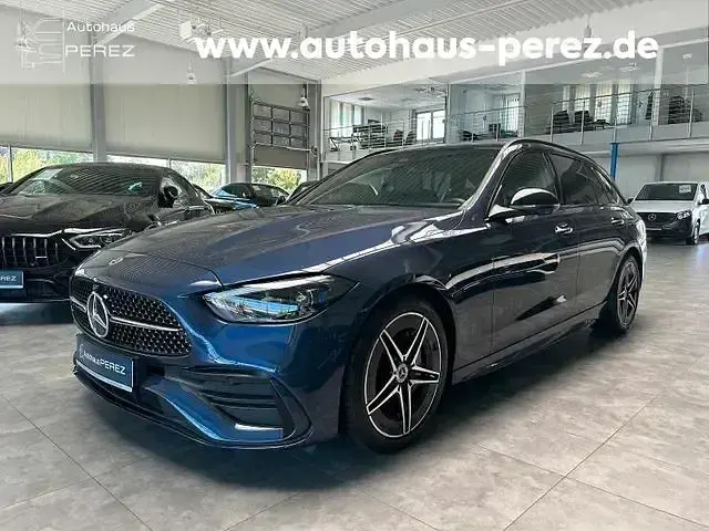 Gebraucht Mercedes C300 Premium 265 PS (194 kW) 2024 Blau Kombi