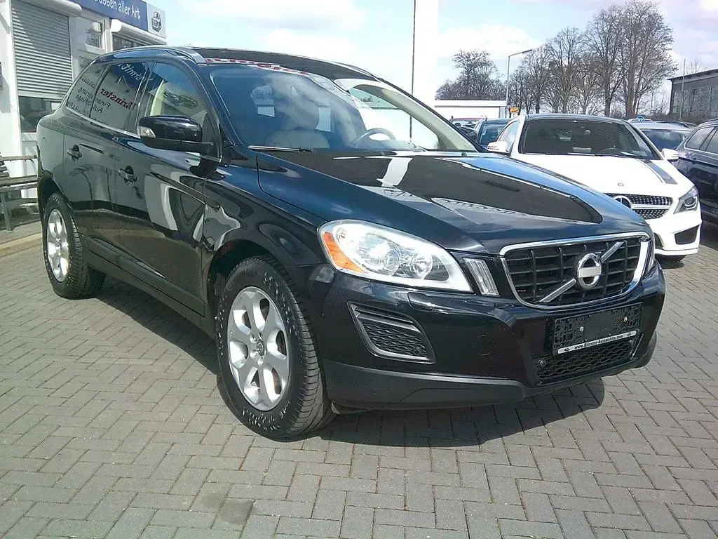 Gebraucht Volvo XC60 Summum 163 PS (119 kW) 2011 Schwarz SUV