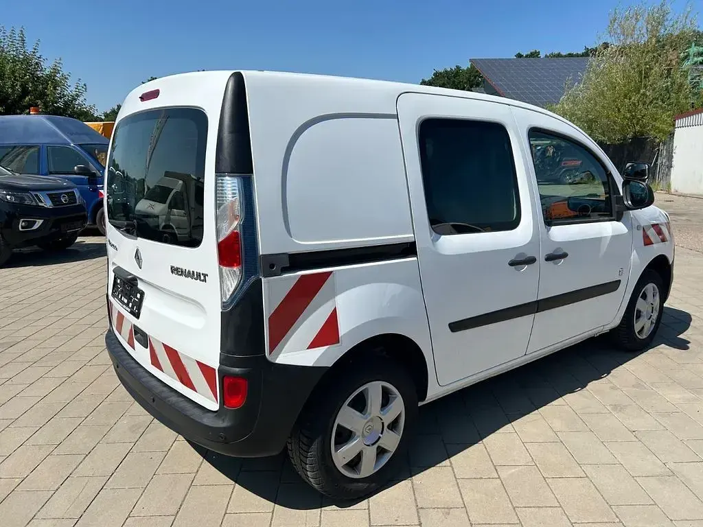 Gebraucht Renault Kangoo 44 kW (60 PS) 2017 Weiß Van / Kleinbus
