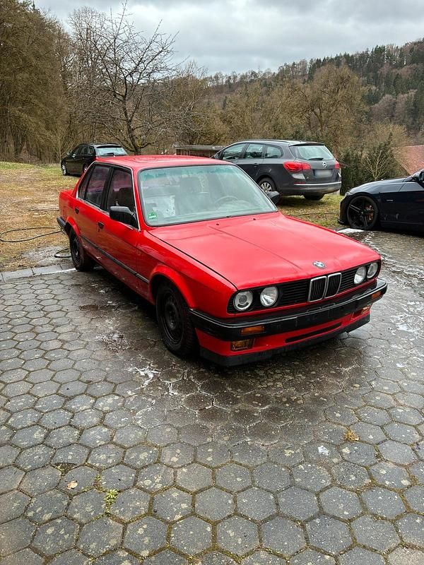 Gebraucht BMW 316 99 PS (72 kW) 1990 Rot Limousine