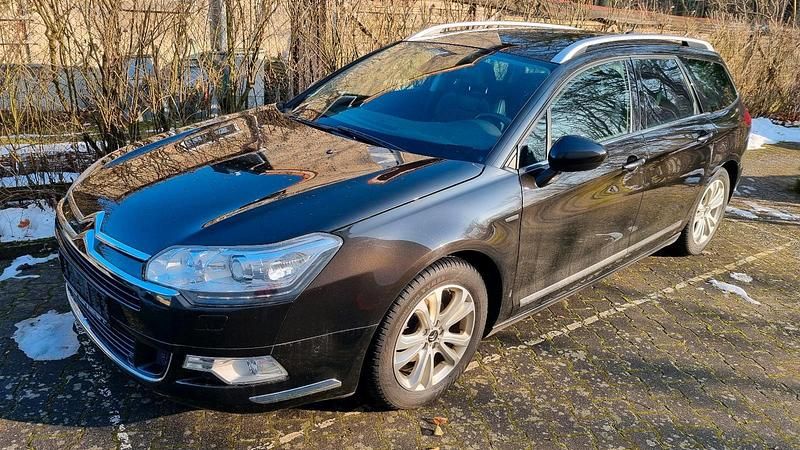 Braun Gebraucht 2013 Citroën C5 Exclusive Kombi | 4.950 € (Etwas zu teuer) - Bild 1/4