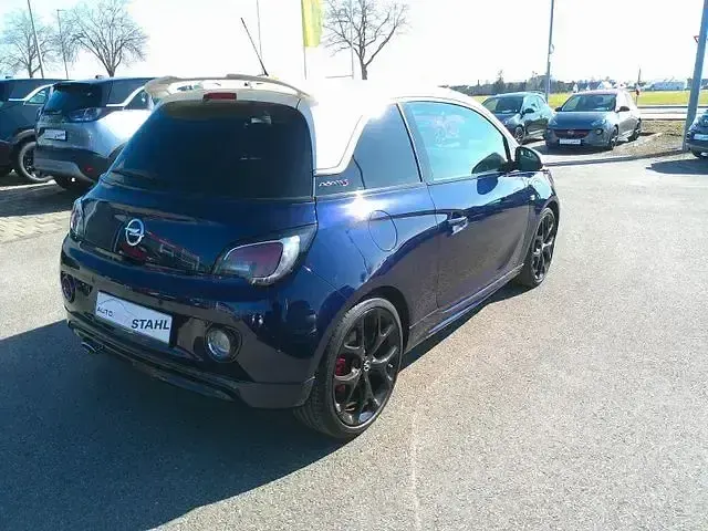 Gebraucht Opel Adam S 150 PS (110 kW) 2016 Schneeweiss/dach schwarz Kleinwagen