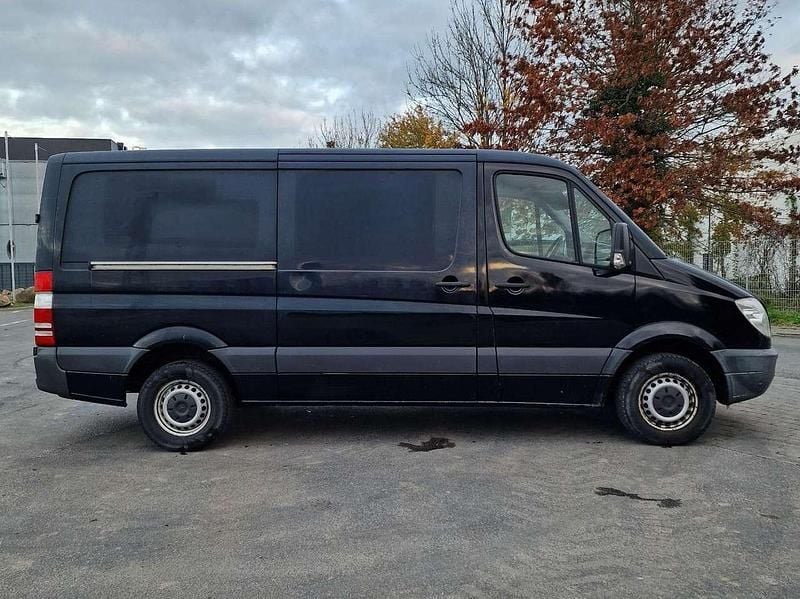 Schwarz Gebraucht 2012 Mercedes Sprinter Van | 6.500 € (Superpreis) - Bild 1/4