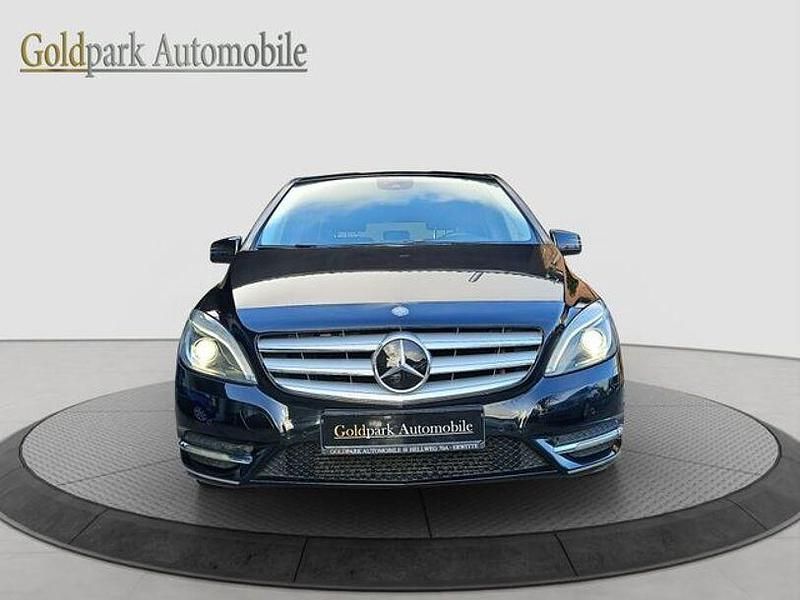 Gebraucht Mercedes B180 109 PS (80 kW) 2014 Schwarz Van / Kleinbus