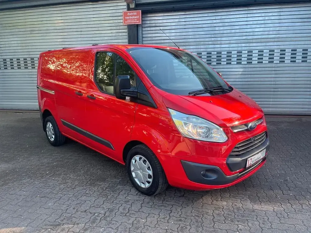 Gebraucht Ford Transit Custom Trend 131 PS (96 kW) 2017 Rot Van / Kleinbus