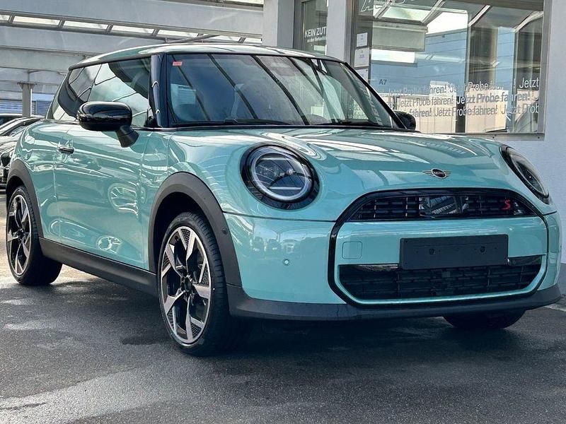 Gebraucht Mini Cooper S Classic 204 PS (150 kW) 2025 Grün Kleinwagen