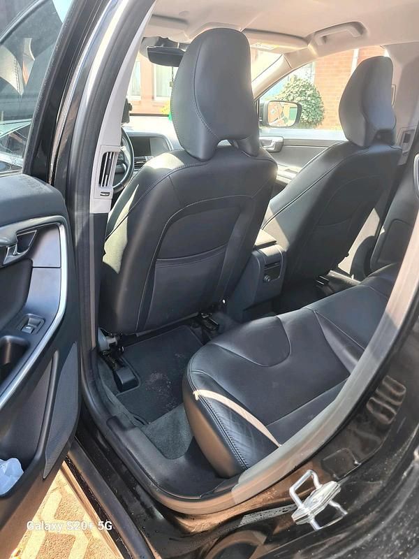 Gebraucht Volvo XC60 156 PS (114 kW) 2017 Schwarz SUV