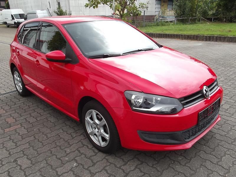 Rot Gebraucht 2010 VW Polo Kleinwagen | 6.999 € (Etwas zu teuer) - Bild 1/4