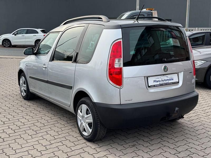 Gebraucht Skoda Roomster Plus Edition 86 PS (63 kW) 2013 Silber Van / Kleinbus