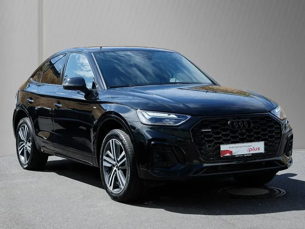 Gebraucht Audi Q5 Sportback Business 204 PS (150 kW) 2023 Mythosschwarz metallic SUV