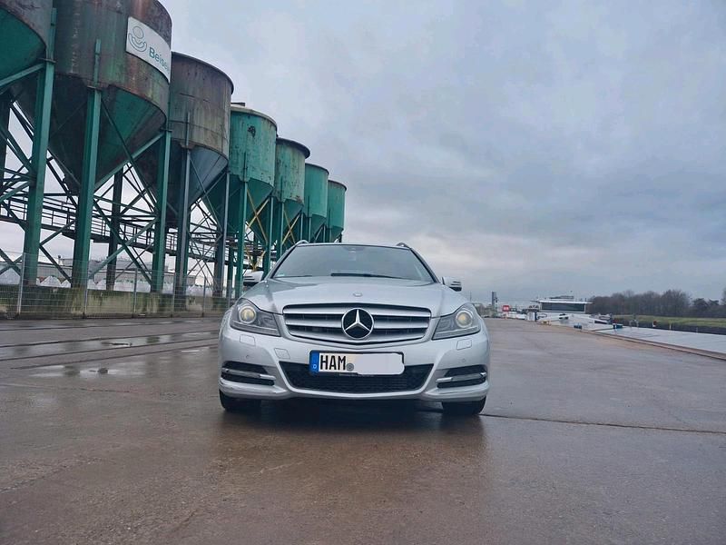 Grau Gebraucht 2014 Mercedes C220 Avantgarde Kombi | 8.700 € (Superpreis) - Bild 1/4