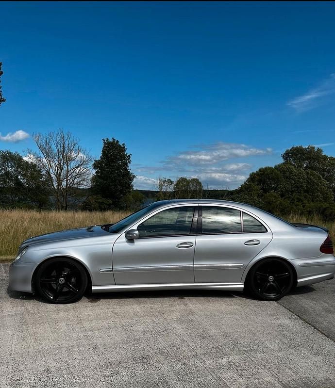 Gebraucht Mercedes E500 306 PS (225 kW) 2004 Limousine