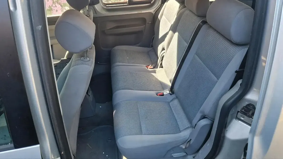 Gebraucht VW Caddy 105 PS (77 kW) 2005 Silber Van / Kleinbus
