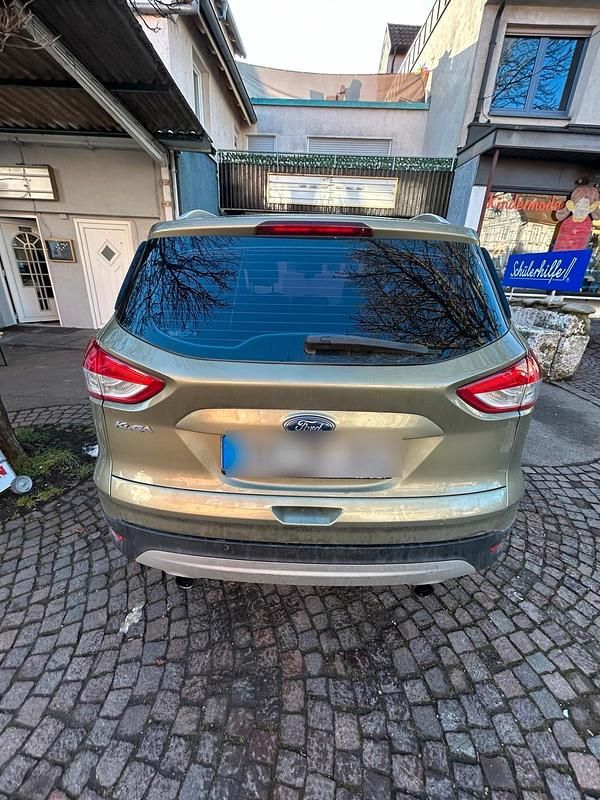 Gebraucht Ford Kuga 180 PS (132 kW) 2013 Braun SUV