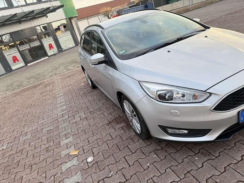 Gebraucht Ford Focus Business Edition 120 PS (88 kW) 2017 Silber Kombi