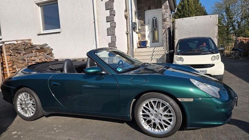 Gebraucht Porsche 996 320 PS (235 kW) 2001 Grün Cabrio