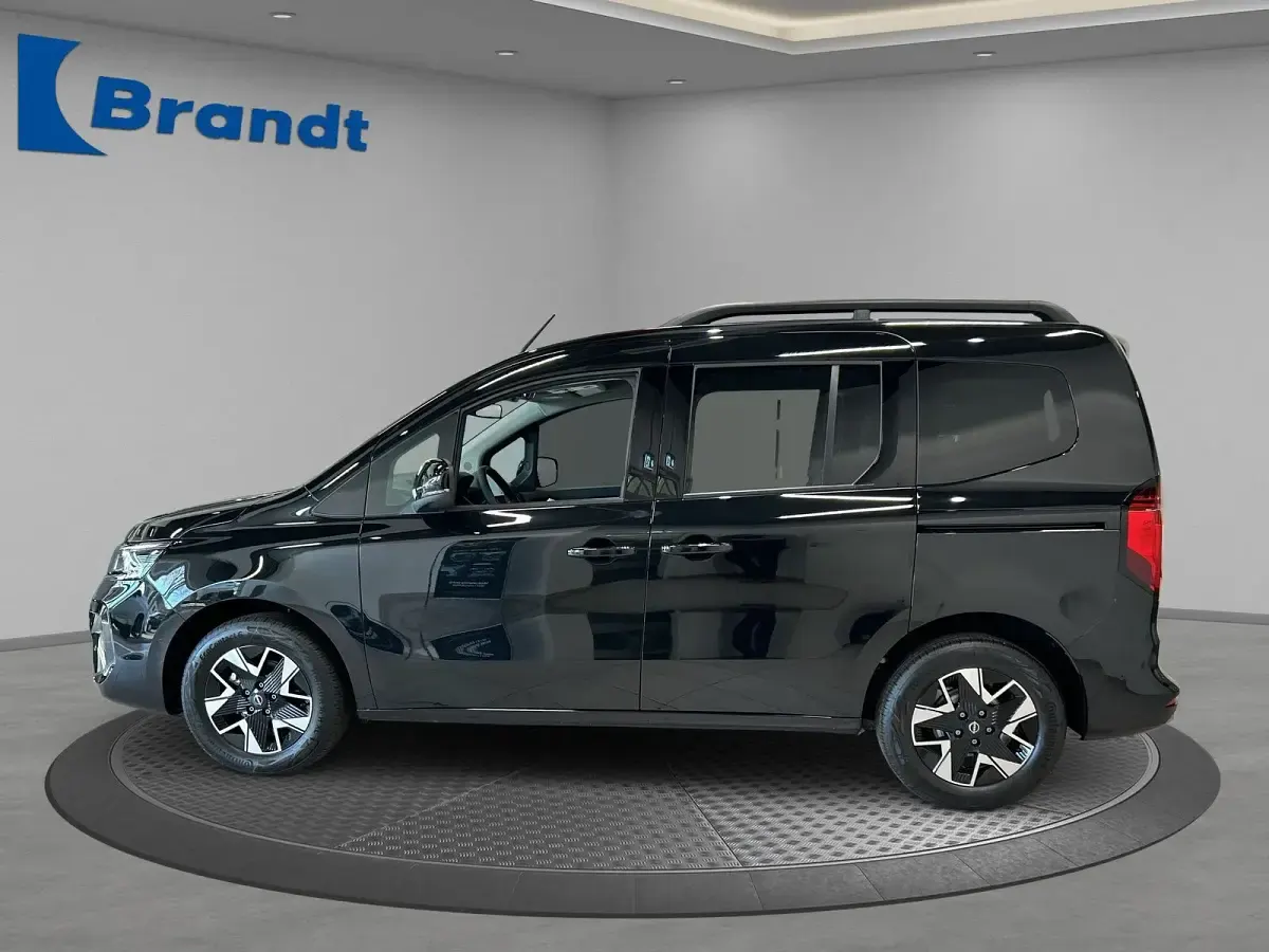 Neu Nissan Townstar Tekna 131 PS (96 kW) 2025 Schwarz Van