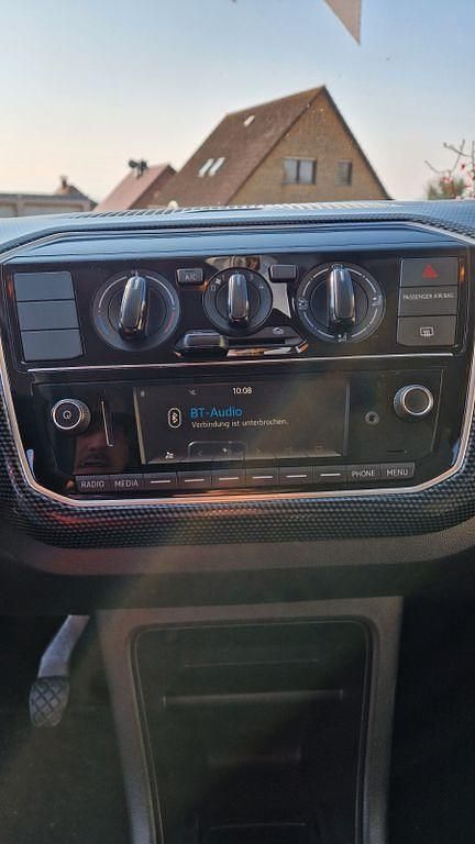 Gebraucht VW up! move up! 60 PS (44 kW) 2017 Weiß Kleinwagen