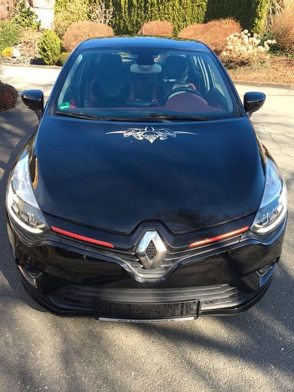 Gebraucht Renault Clio IV Intens 118 PS (86 kW) 2017 Schwarz Limousine