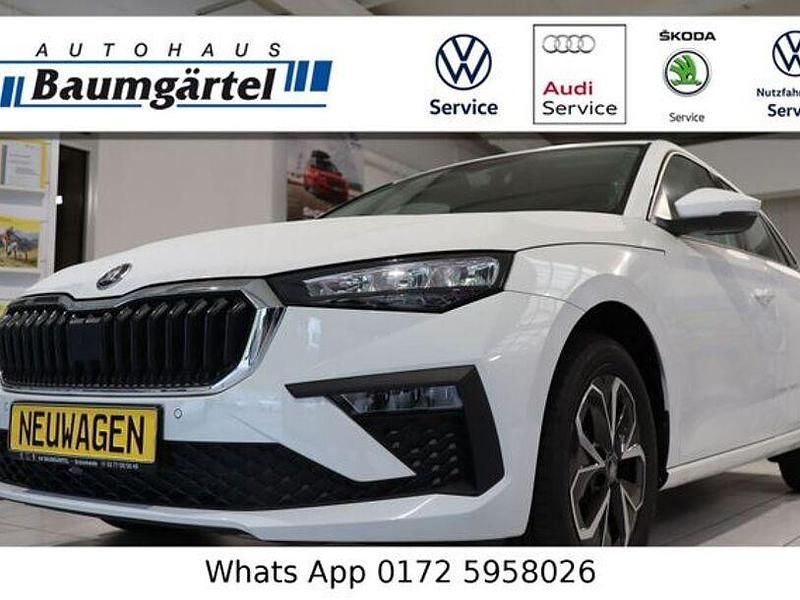 Weiß Neu 2025 Skoda Scala Kleinwagen | 25.650 € (Fairer Preis) - Bild 1/4