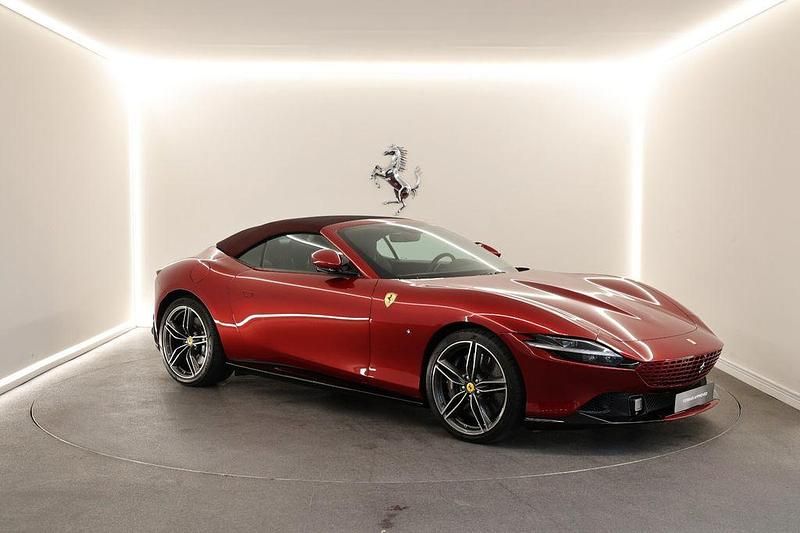 Gebraucht Ferrari Roma 620 PS (456 kW) 2024 Rot Cabrio