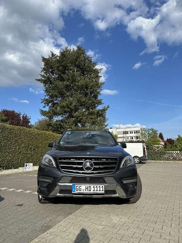 Gebraucht Mercedes ML350 258 PS (189 kW) 2014 Grau SUV