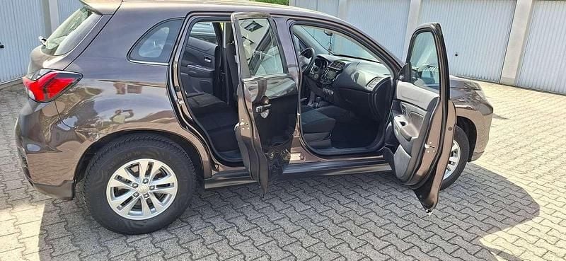Gebraucht Mitsubishi ASX Edition 150 PS (110 kW) 2020 Braun SUV