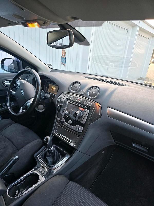 Gebraucht Ford Mondeo 175 PS (128 kW) 2008 Schwarz Kombi
