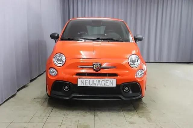 Gebraucht Abarth 595 Turismo 165 PS (121 kW) 2023 Racing orange Kleinwagen