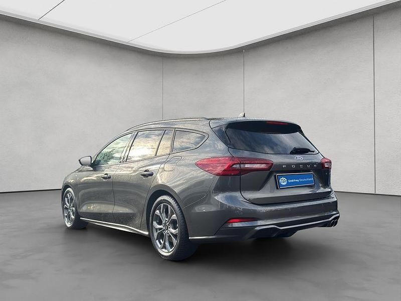 Gebraucht Ford Focus ST-Line X 155 PS (114 kW) 2024 Magnetic metallic Kombi