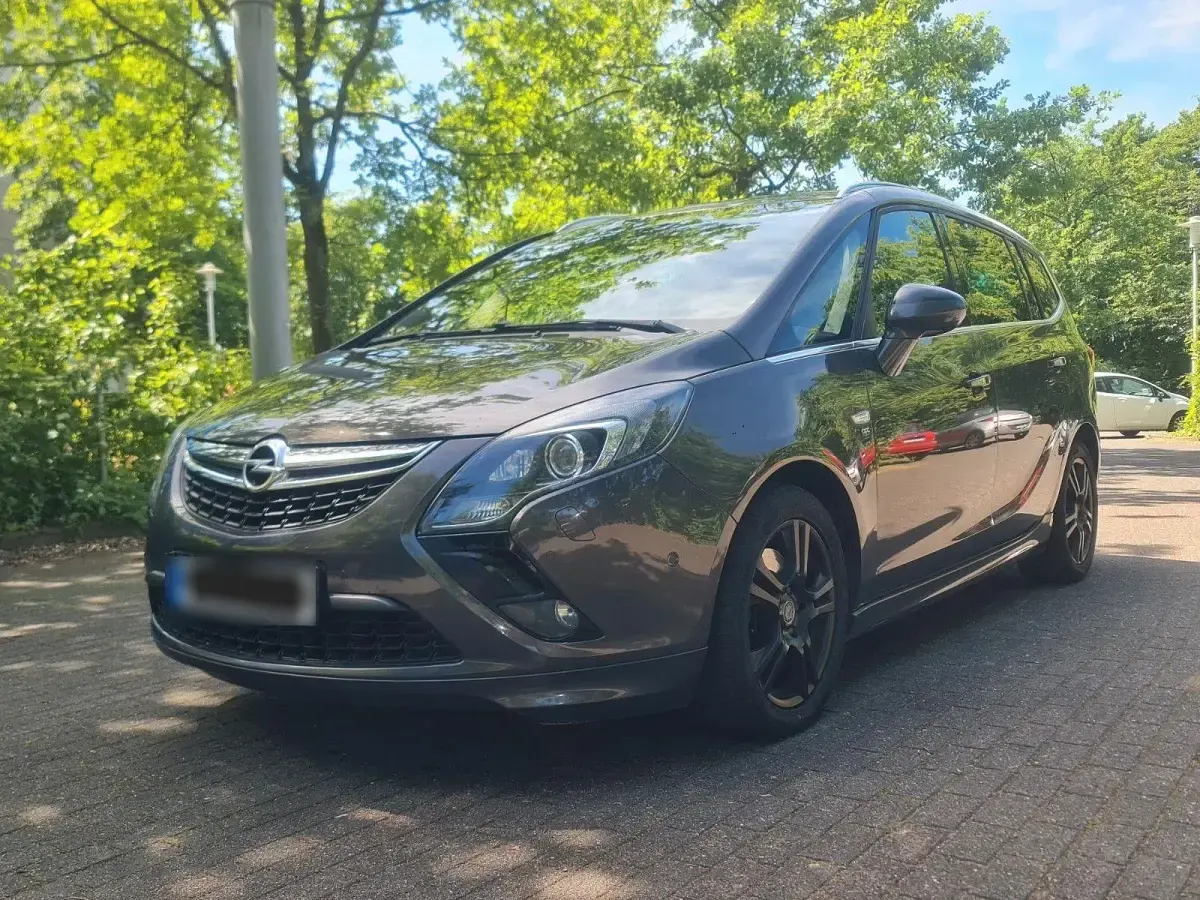 Gebraucht Opel Zafira OPC 194 PS (142 kW) 2013 Grau Van / Kleinbus
