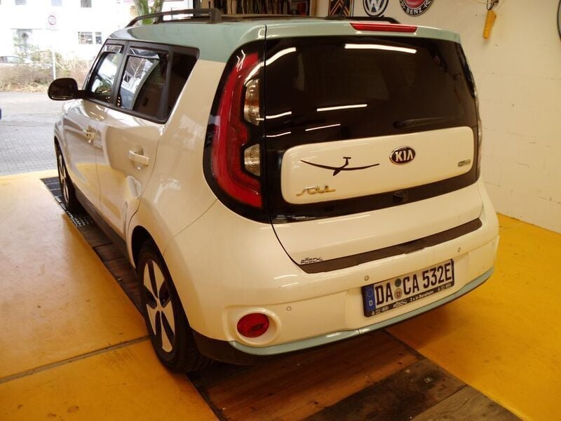 Gebraucht Kia Soul EV Play 80 kW (110 PS) 2016 Weiß SUV