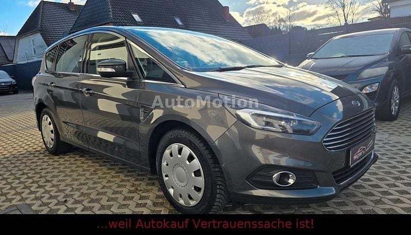 Gebraucht Ford S-MAX Titanium 190 PS (139 kW) 2018 Magneticgrau Van / Kleinbus