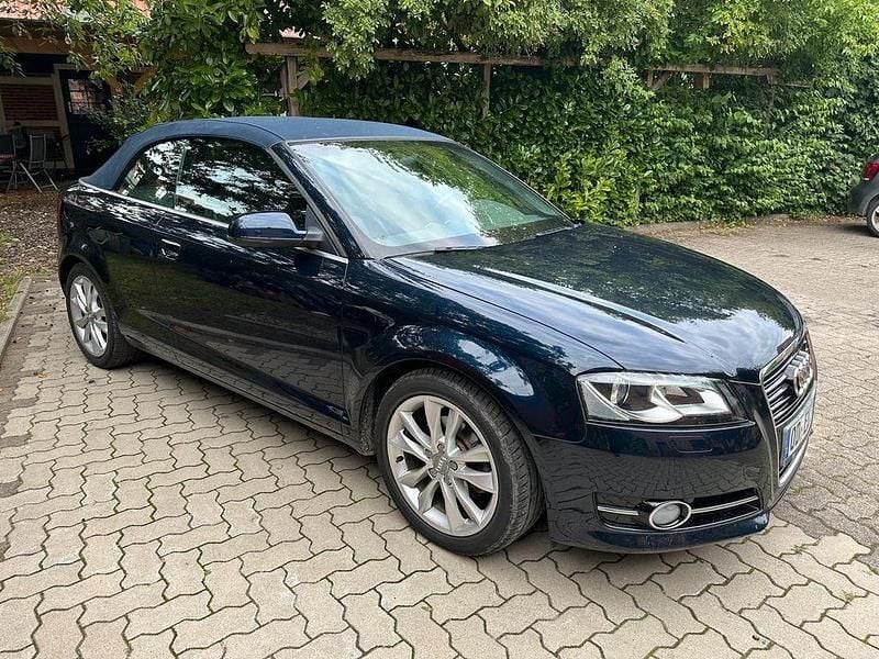 Blau Gebraucht 2013 Audi A3 Cabriolet Sport Cabrio | 15.950 € - Bild 1/2